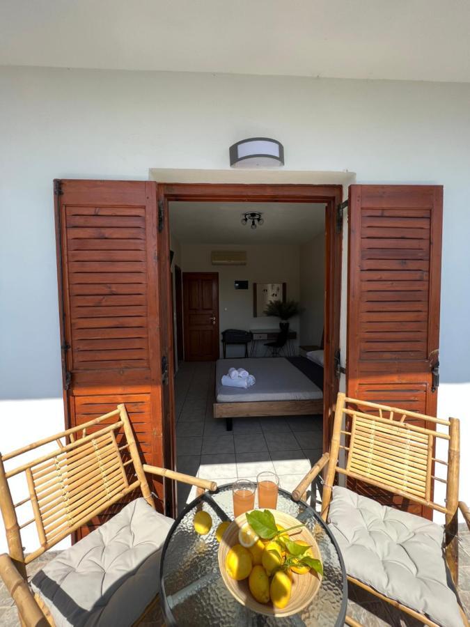 Jimmy'S Guest House Skiathos Buitenkant foto